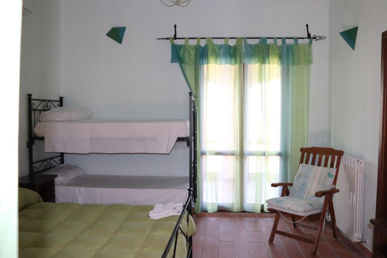 B&B Casale Roshlee Gualdo Cattaneo Exteriér fotografie