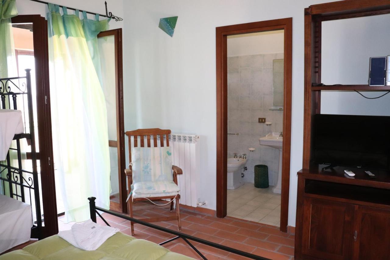 B&B Casale Roshlee Gualdo Cattaneo Exteriér fotografie
